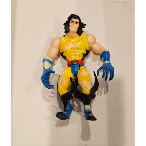 1997 Toy Biz Wolverine with Monster Armor 5" Action Figure - Picture 2 of 3